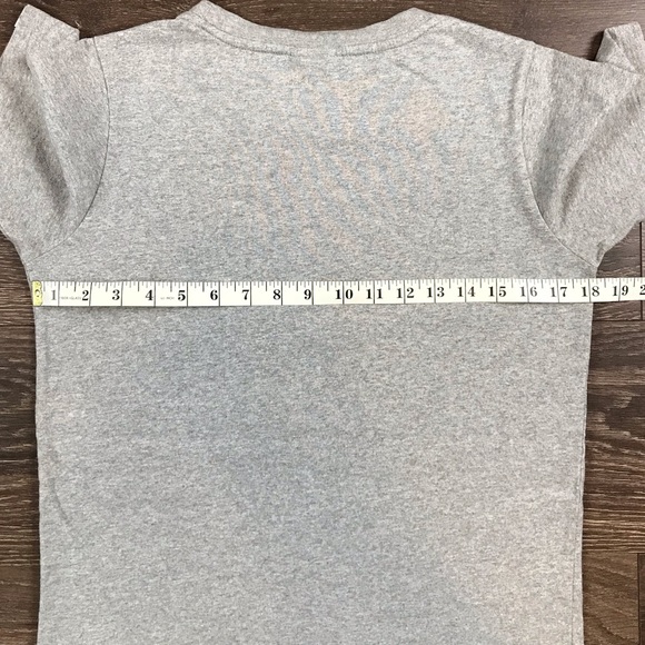 Bape Women’s A Bathing Ape Gray Camouflage Gorilla Graphic T-Shirt Size Small - Picture 8 of 10